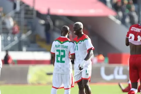 وفاة نجل لاعب بوركينا فاسو قبل مواجهة كوت ديفوار